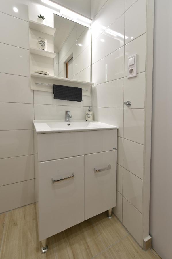Kiralykut 2 Apartman - Ingyen Parkolas, Bicajok, Ac Székesfehérvár Exterior foto